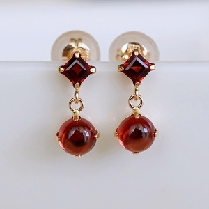 【ジュエリー】K10 イエローゴールド ガーネット 揺れる ピアス 保証書付 SR-2012 242-003-b