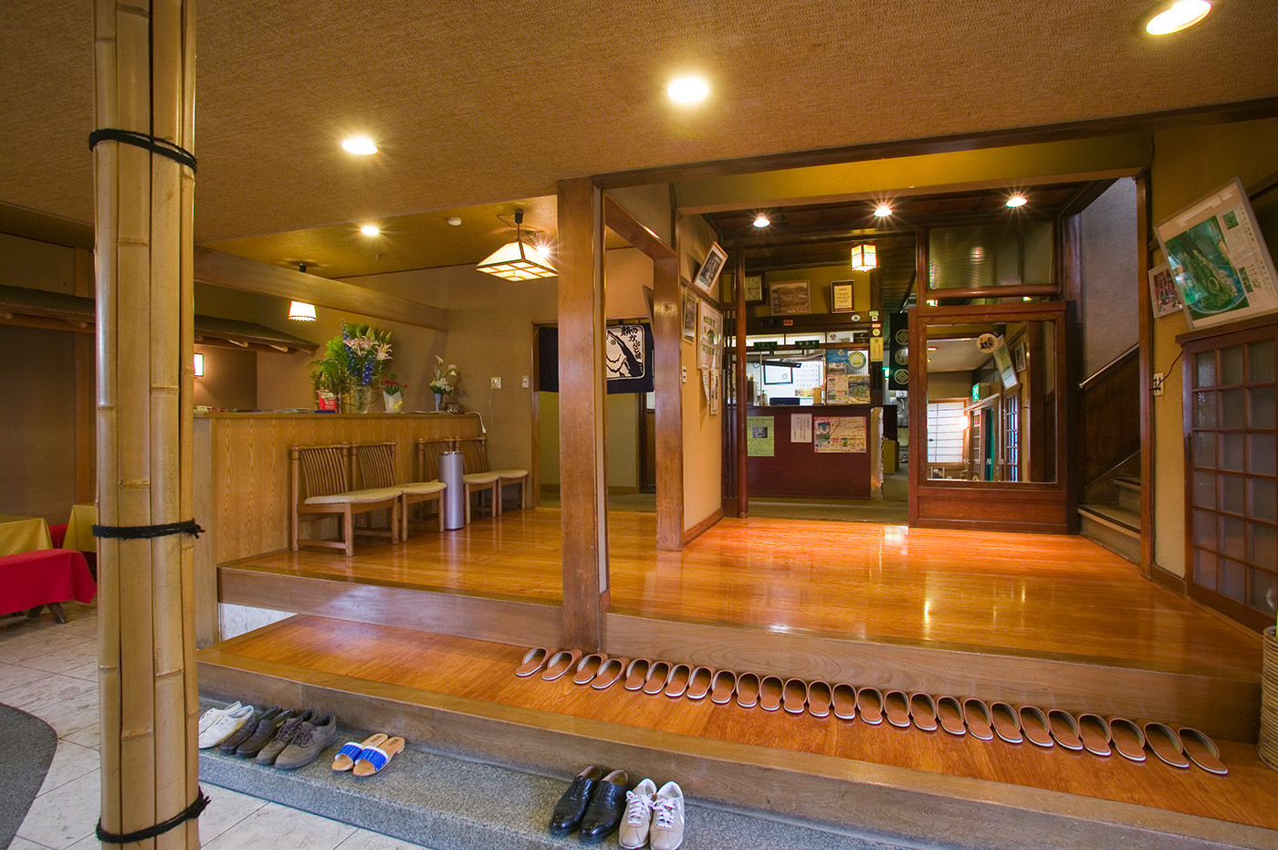 B65-005 【個室でゆったり】三崎館本店ペア食事券(松)