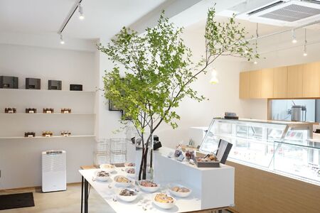 【パティスリーショコラトリーレシィ】アマンドショコラ_0021-003-se5