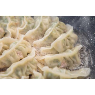 ふるさと納税 矢吹町 モチモチジューシーな白河餃子の大袋50個入り!×2袋【岡崎農園の人気の定番製品!】 |  | 01