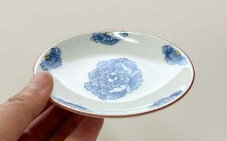 有田焼 手描きボタン柄 小皿【起山窯】食器 器 うつわ 皿 小皿 取皿 菓子皿 デザート皿 プレート 染付 牡丹 ぼたん 電子レンジ対応 co013