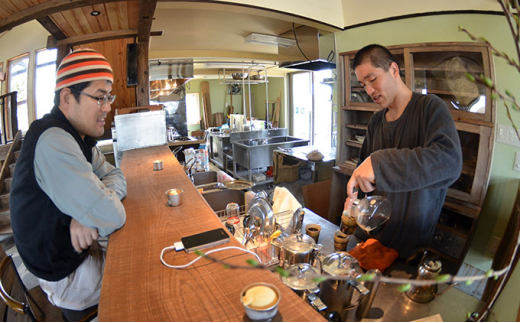 炭火焙煎コーヒー豆　100g×2袋（豆状にてお届け） ASC001