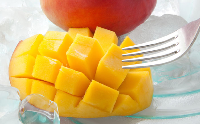 【2026年発送分 先行予約】マンゴーフルーツ約1kg（1-3玉入り）/ 果物 / 佐賀県 / 一般社団法人龍乃 [41ANAC013]