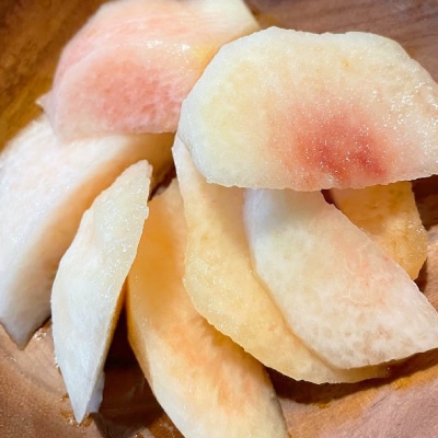 【2025年先行予約】2025年7月中旬頃より発送予定・岡山の白桃・白鳳(2kg箱)【配送不可地域：離島】【1479360】