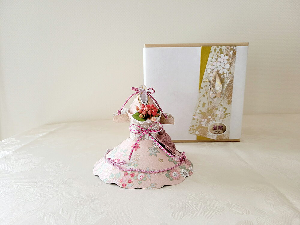 【ふるさと納税】華姫? 近江麻布使用 伝統工芸和紙人形の食器等装飾品 テーブルウェア 飛沫防止 食器カバー 和紙 近江麻布 高さ 約11cm　幅 約13cm