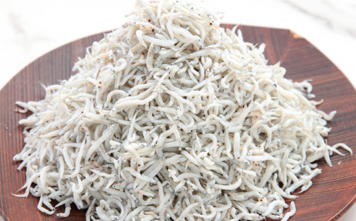 【全6回定期便】釜揚げしらす 900g（150ｇ×6パック）しらす シラス 釜揚げ かまあげ 魚 さかな 国産 冷凍 小分け 朝ごはん 料理 神奈川県 横須賀市 定期 定期便【かねしち丸水産】 [AK