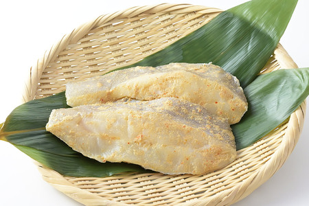 高山のぬか漬け 銀カレイぬか漬け 8切（2切入×4袋） 魚 糠漬け 発酵食品 おかず 惣菜 冷凍