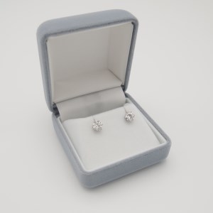 Pt900LGDピアス計0.60ctUP