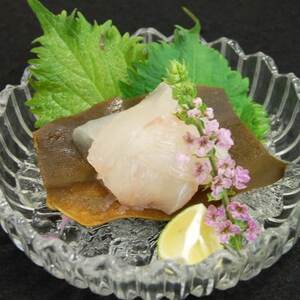 青森の幸　お刺身3種セット(本マグロ中トロ、ホタテ貝柱、ヒラメ昆布締め)【配送不可地域：離島】【1657202】