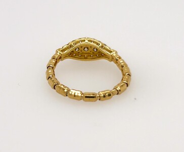 ジュエリー産地甲府　K18ストレッチダイヤリング ダイヤ0.30ct　22735　M
