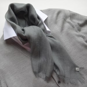 【harukii】肌触り抜群！小振り薄手ストール　ウール・カシミヤ・シルク入り アイビーグレーMini 　シルク ストール ガーゼストール ギフト プレゼント 贈答