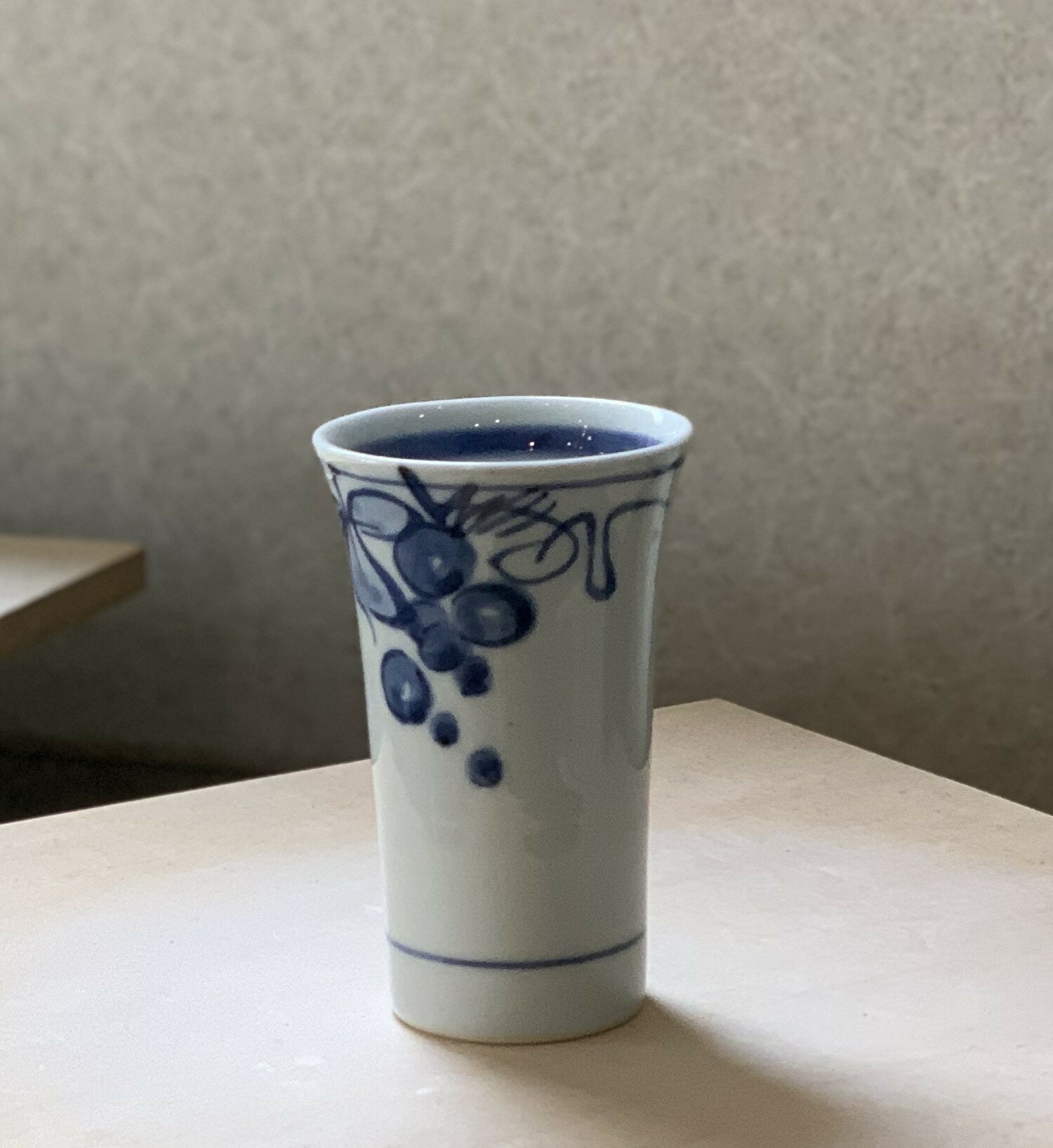 【ふるさと納税】伊万里陶苑 ぶどう柄フリーカップ 070-H969