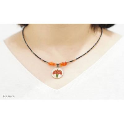 ふるさと納税 加賀市 カーネーション蒔絵 黒蝶貝ペンダント 赤めのう |  | 01