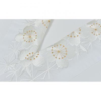 ふるさと納税 伊丹市 半衿　麻形に大輪の花　刺繍　白地に白と金の糸 [54030222] |  | 02