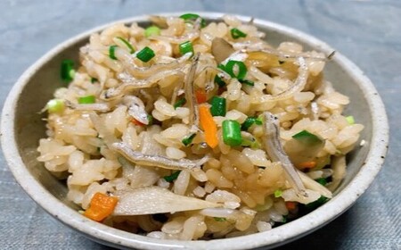 【 12回 定期便 】 土佐黒潮 ふんわり しらす 650g こだわり の ちりめんじゃこ 560g 【1カ月に1回交互にお届け】合計 7.26kg 冷凍 小分け 便利 無添加 無着色 国産 小魚 魚