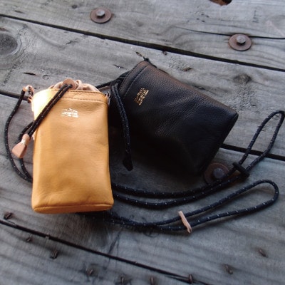 ラフテール【DEER TRAIL SMART POUCH】ライトキャメル　AC−DTSP−LCA【1618956】