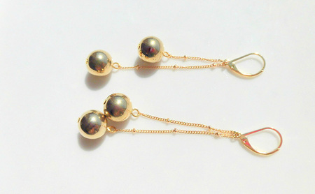 celebration ピアス 天然石 アクセサリー 1個 [Q]handmadejewely【ゴールド  ロング シンプル   可愛い ハンドメイド ジュエリー 手作り  職人 上品 華やか ドレス