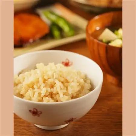 栽培期間中7年間化学農薬・化学肥料不使用　徳島県産コシヒカリ　5kg　玄米【1676515】
