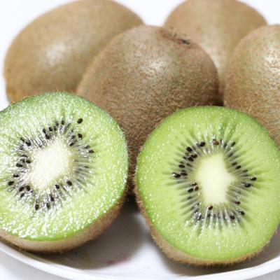 ふるさと納税 紀の川市 和歌山県産キウイフルーツ約2kg(サイズ混合)・秀品 |  | 01