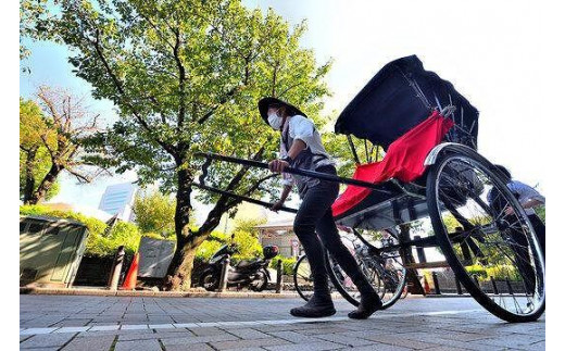 
【贅沢！人力車を１日貸切】金沢の加賀百万石の移動を俥夫がご案内！（ガイド付き）

