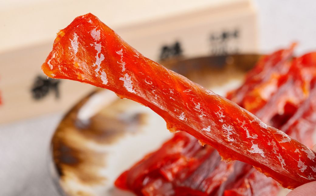 【先行予約】鮭とば（新巻鮭木箱風ミニチュアケース付き）　5個セット（2025年10月以降順次発送） SHAI002