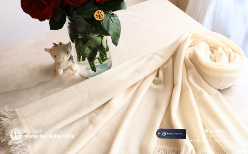 G3333 『Noble Fibre』100％カシミヤ・大判ストール オーガニックホワイト