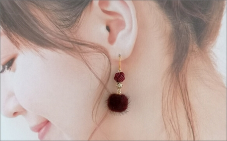 ＊ワインレッド×ボルドー＊水引ピアス/玉結びとフェイクファーのピアス