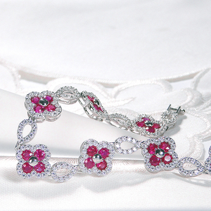 ブレスレット プラチナ PT900 ダイヤモンド 1.8ct ルビー クローバー ドロップ モチーフ テニスブレスレット ゴージャス ダイヤモンドブレス ルビー 7月 誕生石 四つ葉 豪華 レディース