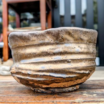 ふるさと納税 泉佐野市 陶芸家 番匠谷武作「焼き物」金釉ちぬの海茶碗　099H787 |  | 01