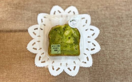 相模原市で栽培しているオリーブの葉で作られているパウンドケーキ（マーブル）