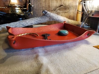 【レビューキャンペーン】レザートレイ (レッド) 本革 牛革 本革 牛革 小物入れ 手縫い 雑貨 おしゃれ オリジナル レザー職人 フウネレザーファクトリー