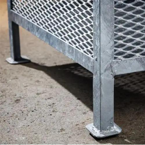 金属加工のプロがつくる「屋外用のゴミ箱」(縦50cm×横50cm×高さ60cm)_金属 メッシュ構造 屋外 ゴミ箱 北海道 釧路町 釧路超 特産品 _【1140286】