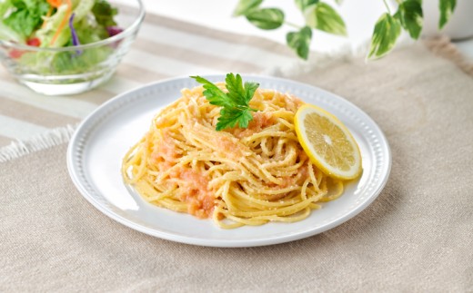 食卓のやまやの明太ばらこ スタンドパウチタイプ 無着色 パウチ めんたいこ 福岡 人気 辛子明太子 おすすめ 贈答 明太子 やまや 明太子 食卓の やまや 明太子 パウチ 無着色めんたい 300g 冷