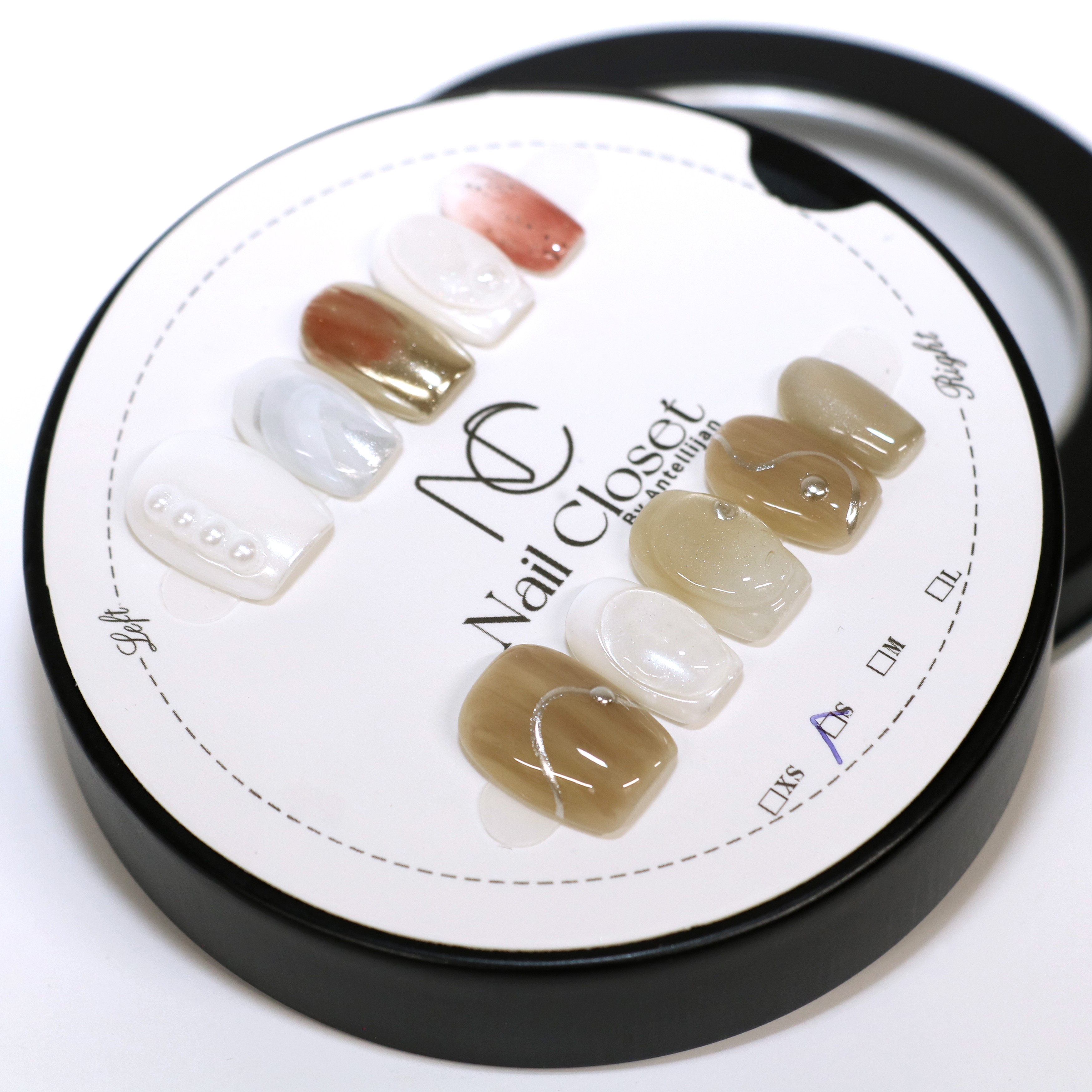 
            ネイルチップ　ショート【月白】XSサイズ　Antellijan大宮ネイルサロンのハンドメイド　S2-XS　【11100-2106】
          