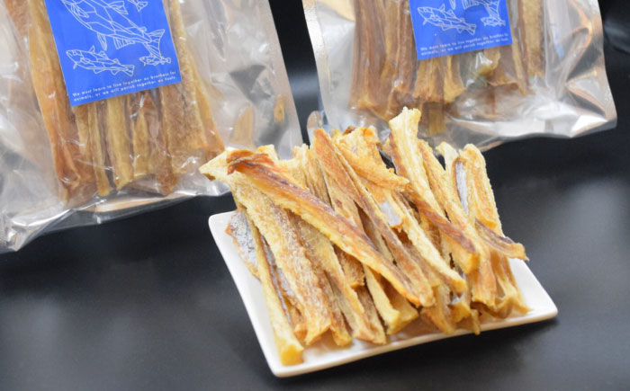 愛犬・愛猫用おやつ 鱈 スティックジャーキー 計400g（200g×2個）| ペットフード ペット用 ジャーキー ドッグフード おやつ | Dear Hounds [BOAE035]