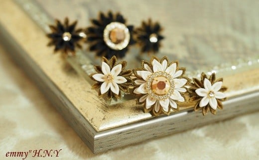 
＜伝統工芸＞tsumami バレッタ (2色から選択) 伝統 工芸 工芸品 つまみ細工 ヘアアクセサリー 髪飾り アクセサリー 小物 母の日 ギフト 贈り物 ご当地 関東 F5K-345
