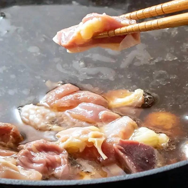 比内地鶏 まるっと1羽 小分け 国産鶏肉 比内地鶏【1羽 約900g～】