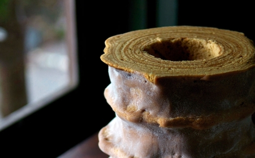 山樵 黒糖バウムクーヘン （ 縦 16cm × 横 6cm × 4.5cm ） 2本入り バームクーヘン お菓子 菓子 洋菓子 焼菓子 スイーツ デザート おやつ 贈り物 贈答 ギフト