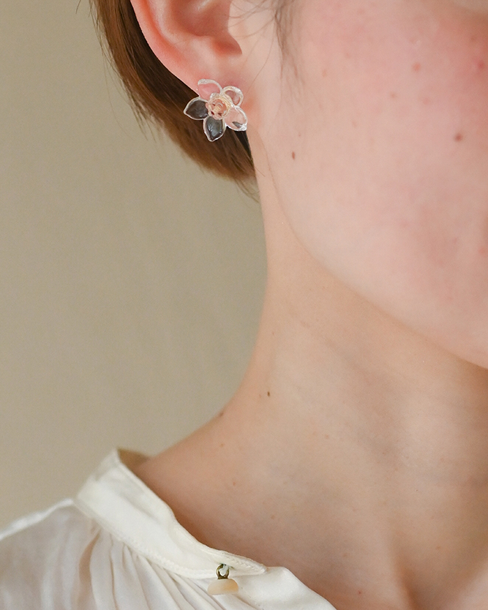 HARIO ピアス フラワー［HAP-F-004］ ※離島への配送不可｜耐熱 ガラス アクセサリー ハリオ ランプワークファクトリー 職人 繊細 フォーマル カジュアル きれいめ おしゃれ 20代 3