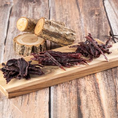 ふるさと納税 山北町 【犬用】無添加鹿肉ジャーキー　計5個セット(モモ2個・カタ2個・スネ1個) |  | 01