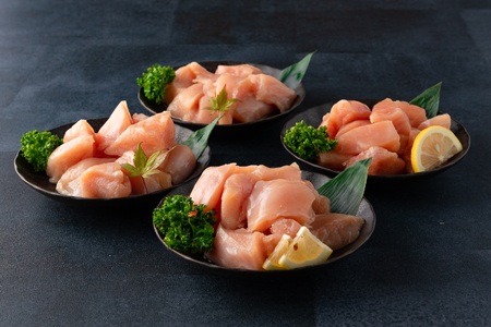 ＜【定期便全3回】宮崎県産若鶏皮なしむね肉一口カット小分け（300g×10P）総量3.0kg×3回　総重量9kg＞【MI191-mk】【まきの屋】