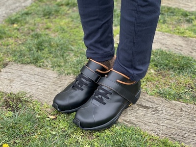 快適 !職人が作る レザースニーカー 黒 × 黒 24cm | 関口善大靴工房 くつ 革 職人 靴 レザー 本牛革 調布 ファッション スニーカー 東京都 ブラック 