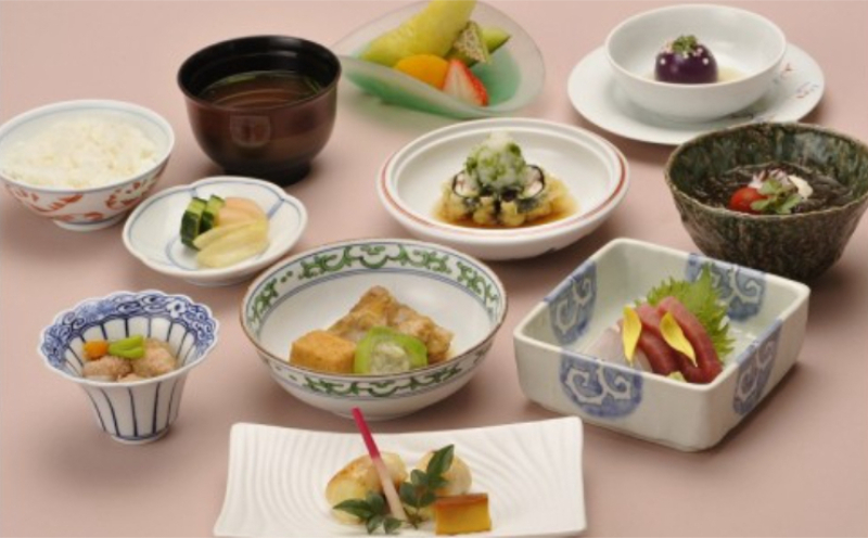 【JALふるさと納税限定】＜ホテル日航アリビラ＞1泊2日／夕朝食付きペア宿泊券（スーペリアツイン／禁煙） 〇 リゾートホテル リゾートウェディング 人気 チャペル 読谷村 沖縄 サンセットビーチ オー