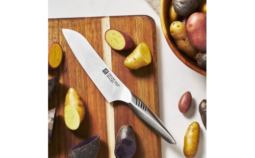 ツヴィリング ツイン フィン2 三徳包丁 14cm（30917-141-0）／日本製　包丁　ナイフ　キッチン用品　調理器具【食洗機対応】