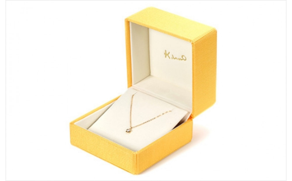 Happiness Crown　ハピネスクラウン(一粒・0.1ct)