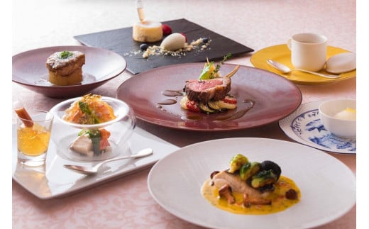 
            横浜ベイホテル東急 フランス料理「クイーン・アリス」ディナーペアご招待券（ウェルカムドリンク付）｜人気 高級 ディナー体験｜神奈川県 横浜市
          