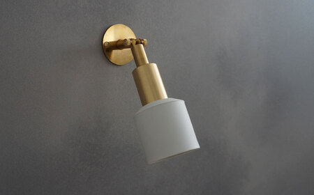 CTSH LIGHT. Mjuk ミューク ＜白磁オールド E17＞ 壁付け ブラケットライト 瑞浪市 / ジオニック 照明器具 ソケット 真鍮 ゴールド[AZBQ134]