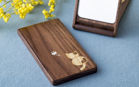 ぽち・たま スタンドミラー 岩手県 北上市 夢工房 E0301 木細工 お祝い 記念日 プレゼント ウォールナット 無垢材 犬 猫