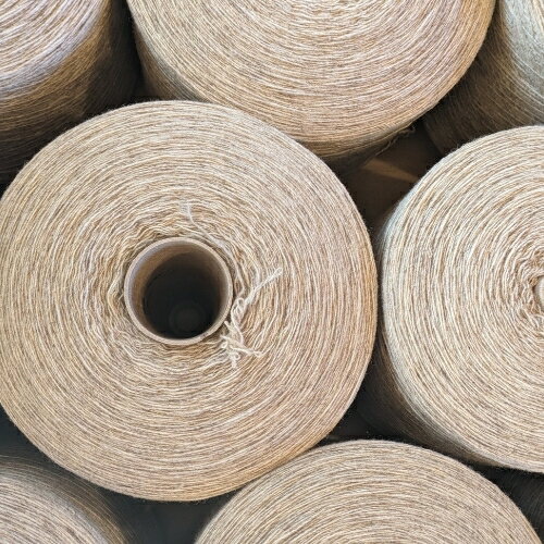 【ふるさと納税】【先行予約】日本産 羊の糸 選べる容量 ※2025年10月頃から順次配送【選べる容量】 / 毛糸 手芸 編み物 羊 ひつじ 糸 和歌山 本宮