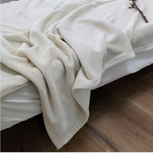 毛布 シングル 140×200cm アイボリー 贅沢 ふわふわ オーガニックコットン 綿毛布 ブランケット 肌掛け 肌掛け布団 肌布団 掛け布団 布団 高級 綿100% 日本製 寝具 大阪 大阪府 岸